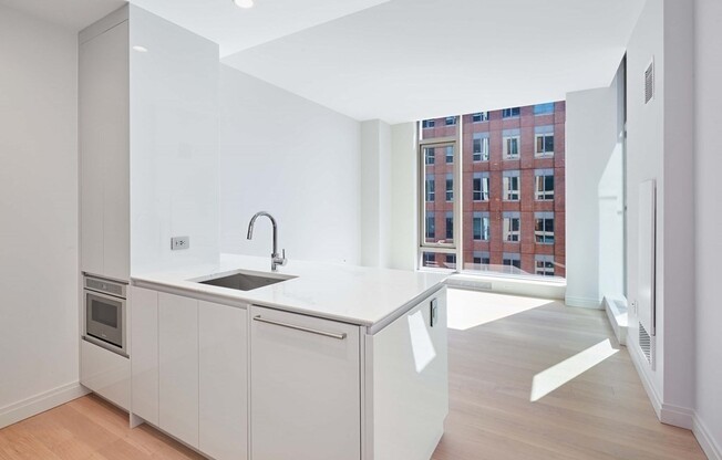 135 Seaport Blvd