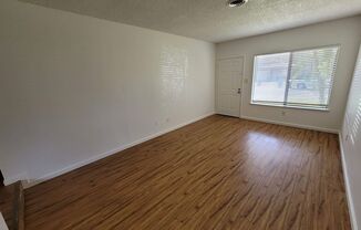 2 beds, 1 bath, 920 sqft, $1,795, Unit 5415