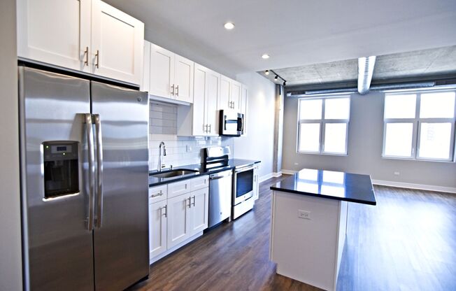 1 bed, 1 bath, 673 sqft, $3,050, Unit 3833-415