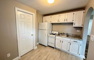 1 bed, 1 bath, $1,175, Unit 90 - 1L