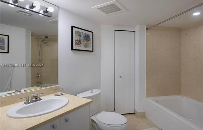 3 beds, 3 baths, 1,601 sqft, $5,400, Unit 19900 E Country Club Dr # 311