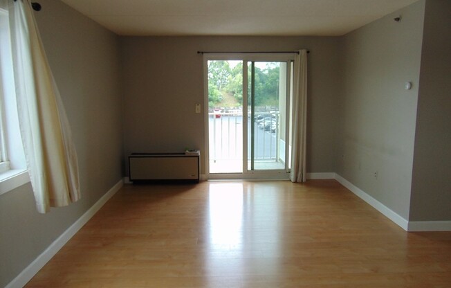 1 bed, 1 bath, 774 sqft, $2,000, Unit 313