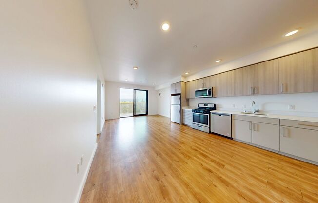 2 beds, 1 bath, 850 sqft, $2,745, Unit 411