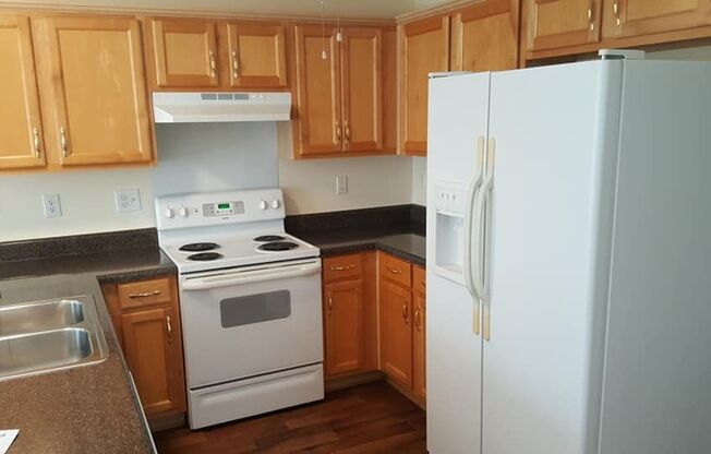 3 beds, 2 baths, $1,695