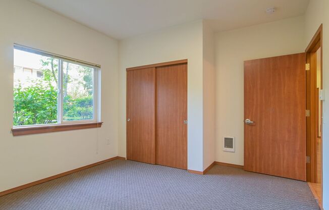1 bed, 1 bath, $1,400, Unit 105