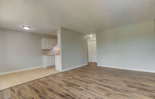 1 bed, 1 bath, 650 sqft, $650, Unit 1501 Apartment 10