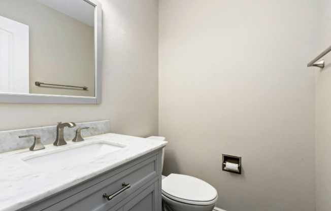 4230 CAPE COD CIR