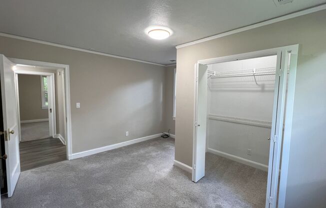 2 beds, 1 bath, $1,035