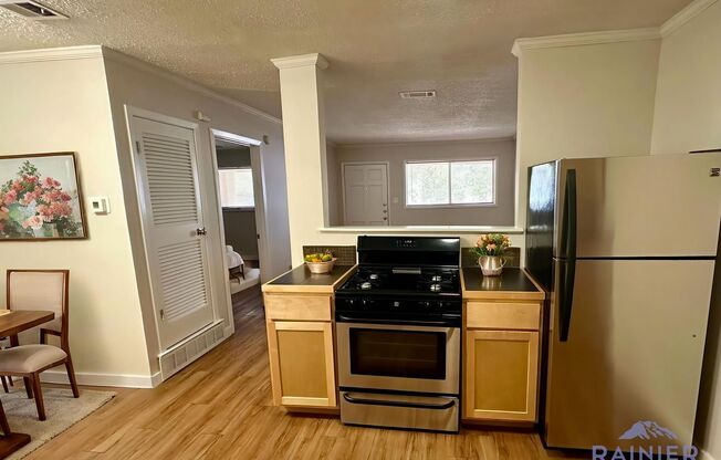 1 bed, 1 bath, 720 sqft, $1,229, Unit BOU-214