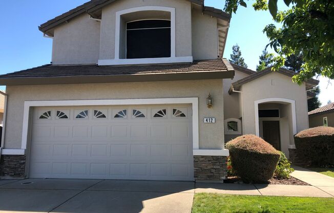 Gorgeous Folsom Home with full bed and bath downstairs!