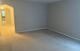 1 bed, 1 bath, $850, Unit 2