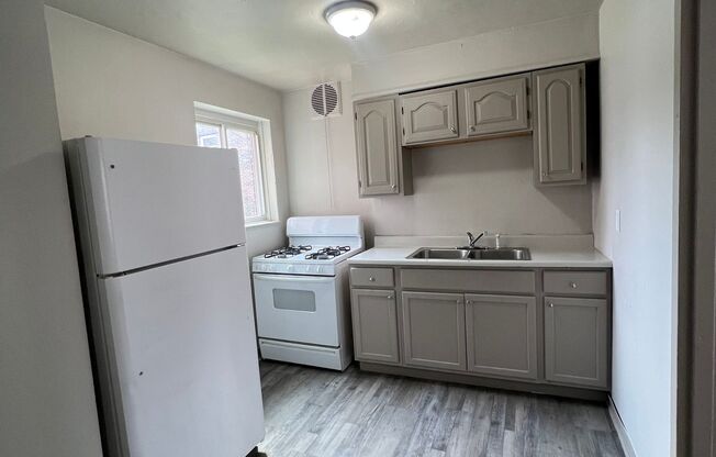 2 Bedroom Apartment In Pitcairn