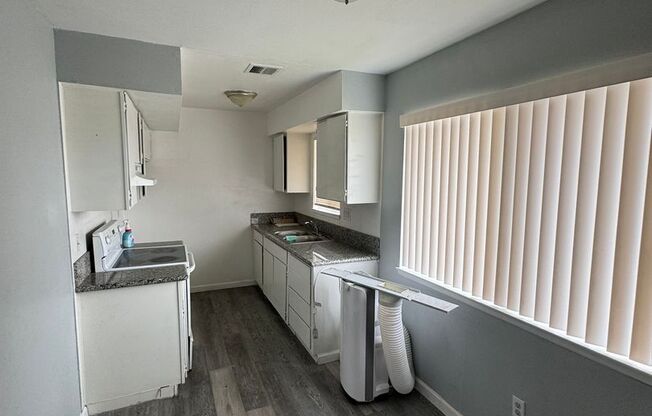 Great 2 bedroom 1 bath