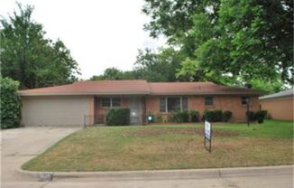 Spacious 4-bedroom, 2-bathroom home located in Fort Worth, TX.