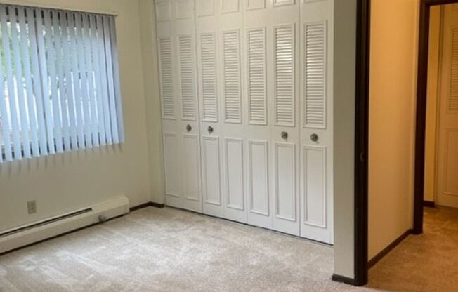 1 bed, 1 bath, 720 sqft, $1,325, Unit 351-F