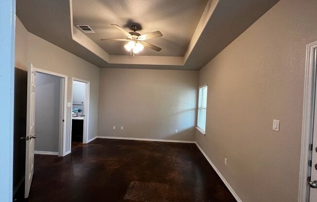 3 beds, 2 baths, $1,295, Unit 1513 Lucille St