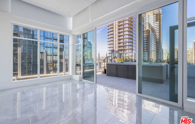 3 beds, 3 baths, 2,676 sqft, $14,300, Unit PH 1