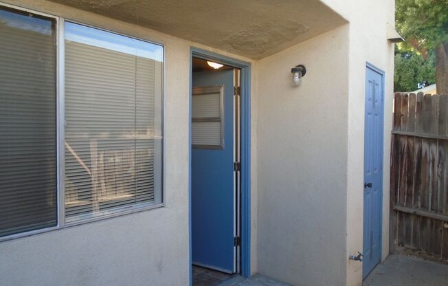 2 beds, 1.5 baths, $1,295, Unit UNIT 5