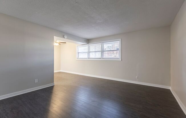 2 beds, 1.5 baths, 1,100 sqft, $1,195, Unit #120