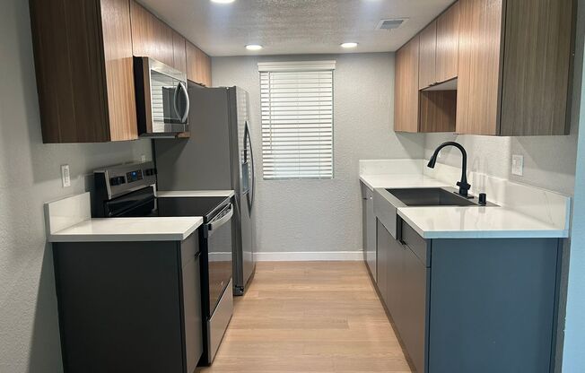 2 beds, 1 bath, 875 sqft, $2,595, Unit 224