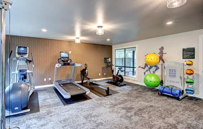 Lakewood apartments-Timbre Heights- gym