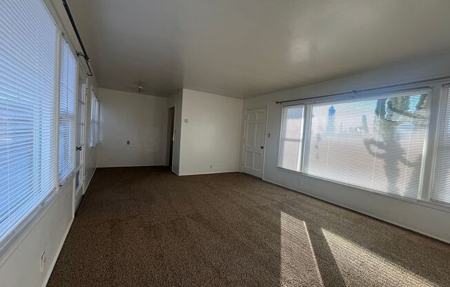 2 beds, 1 bath, $1,900