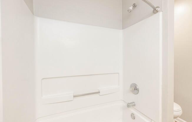 1 bed, 1 bath, 908 sqft, $1,450