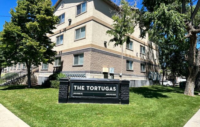 Tortugas Apartments