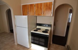 1 bed, 1 bath, 800 sqft, $795, Unit 2