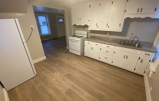 1 bed, 1 bath, $800, Unit 3