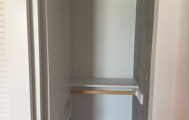 Studio, 1 bath, 362 sqft, $2,300, Unit 410