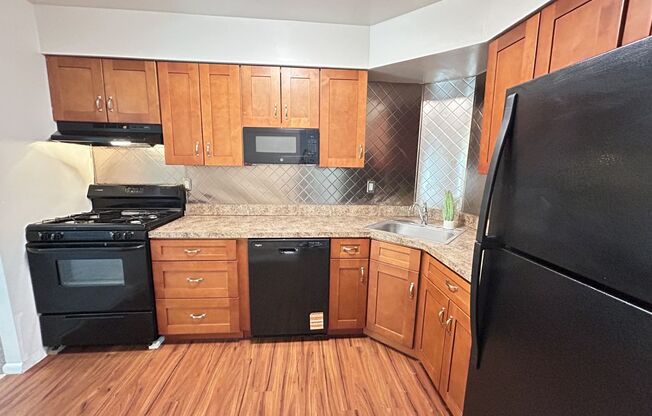 2 beds, 2 baths, 1,100 sqft, $1,549, Unit 120