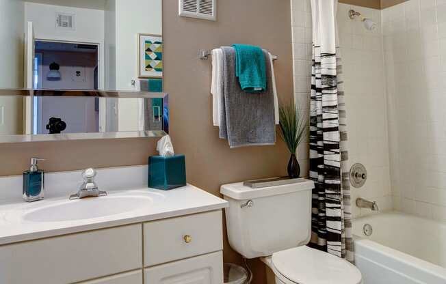 Luxurious Bathrooms at Foxboro Apartments, Wheeling, 60090