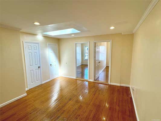 3 beds, 1 bath, $2,595, Unit 2