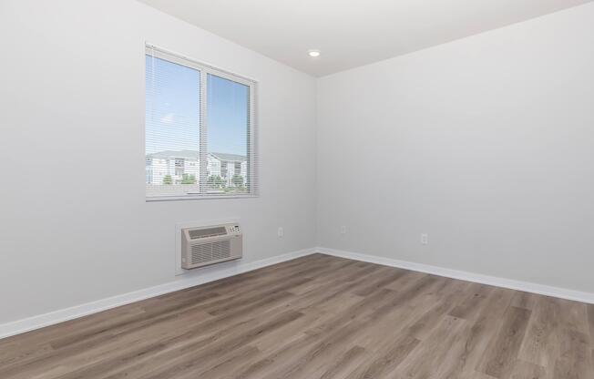 Studio, 1 bath, 606 sqft, $1,045