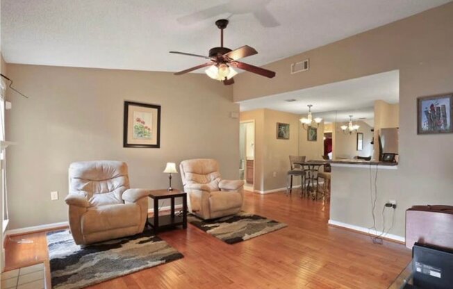 642 GRANVILLE CT