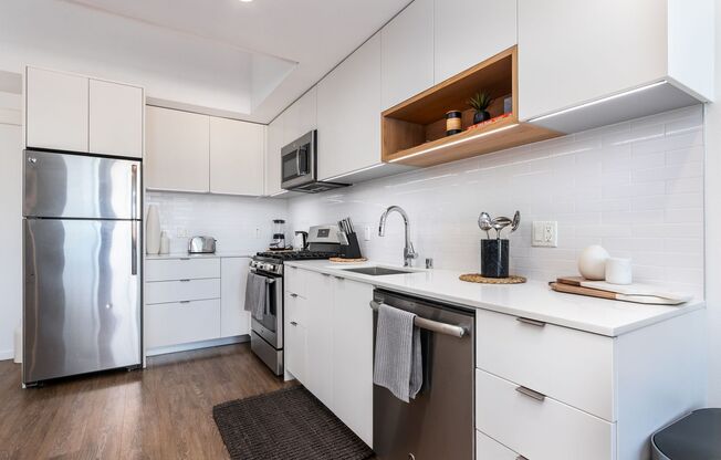 2 beds, 2 baths, 1,084 sqft, $5,150, Unit 610