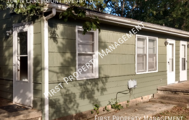 104 N LARCHMONT AVE