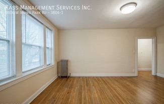 3806 W Irving Park Rd