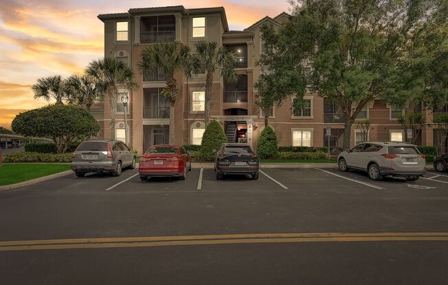 3 beds, 2 baths, $1,865, Unit UNIT 103