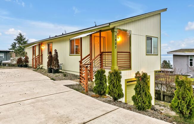 Stunning 3-Bedroom Home in Port Orchard