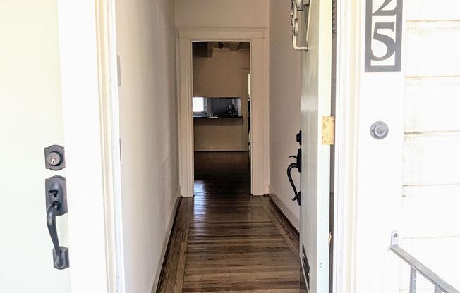 EPIC REA - Nice 2 BR/1 BA Apartment/Flat in The Castro