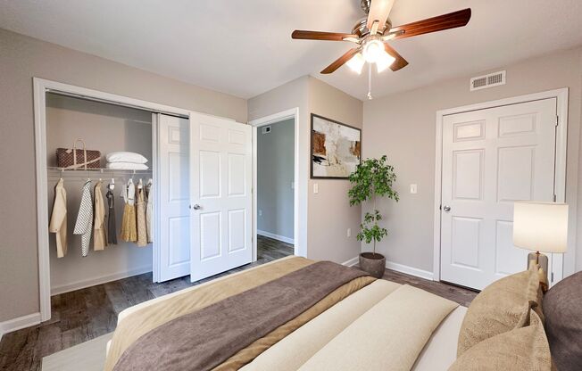 2 beds, 1 bath, 850 sqft, $1,298, Unit Sharp Lane-23