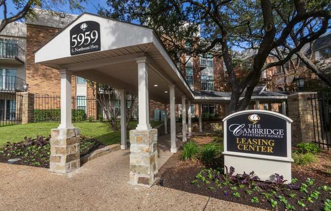 This is a photo of the main entrance to Cambridge Court Apartments in Dallas, TX.