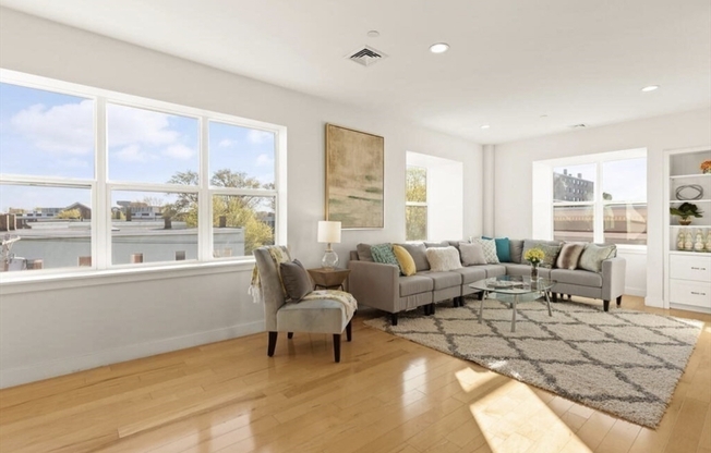 65 BEACON ST