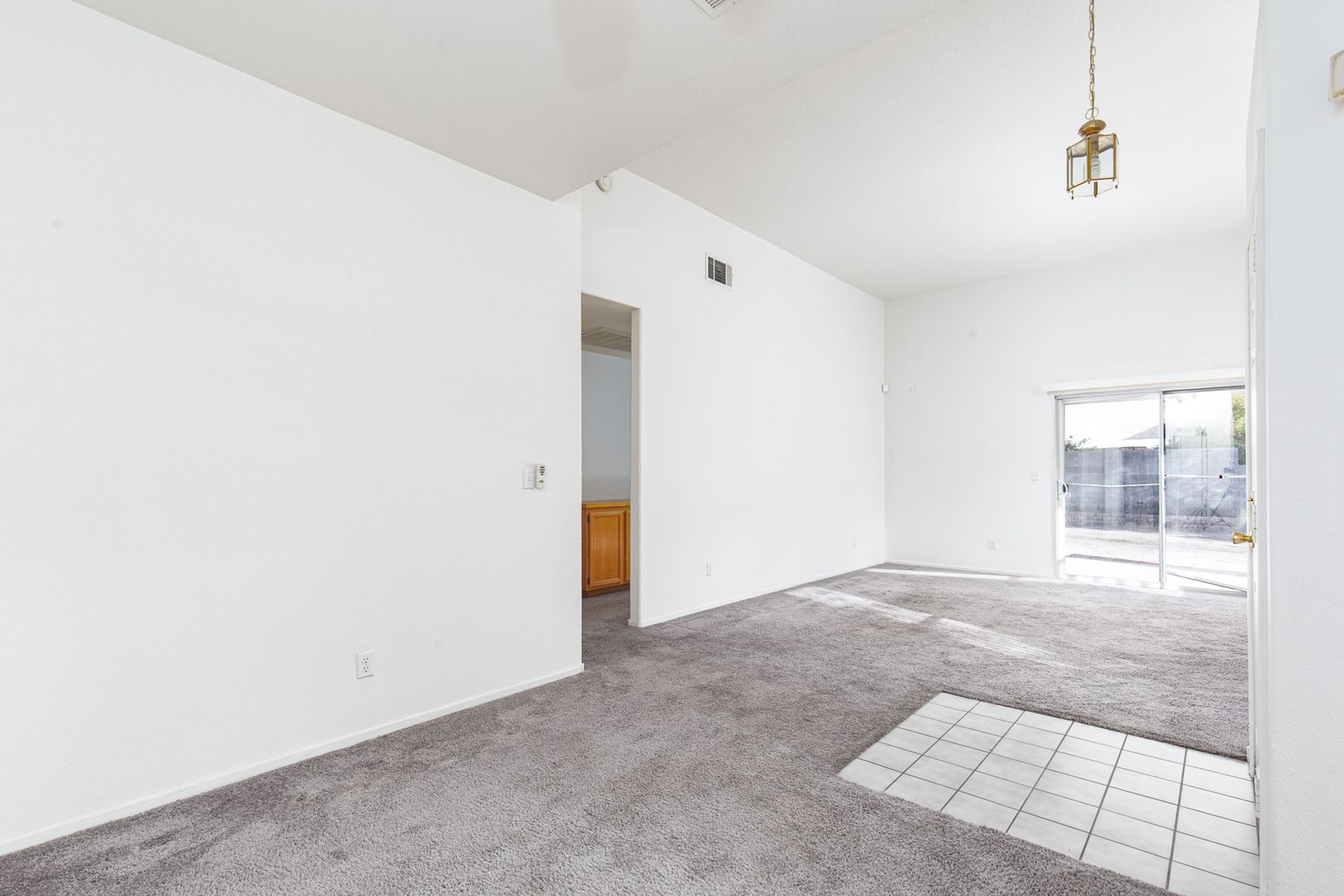 Single story NW home near 95/215