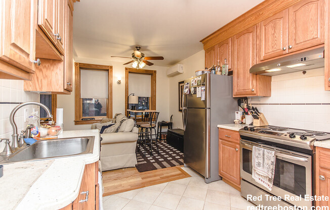 137 Charles St Apt 1M