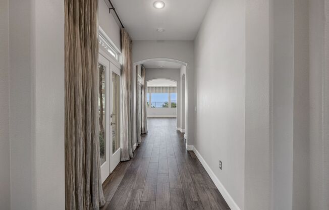 3 beds, 3.5 baths, $5,295