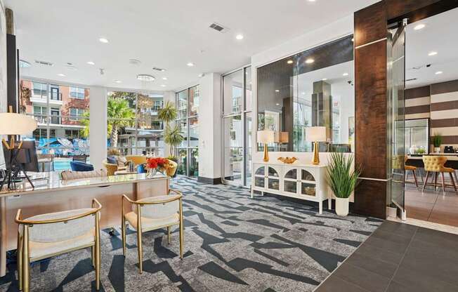 The Grand Upper Kirby Apartments in Houston, TX Leasing Office