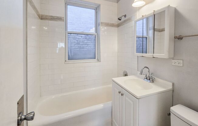 1 bed, 1 bath, 666 sqft, $1,895, Unit 3708-407